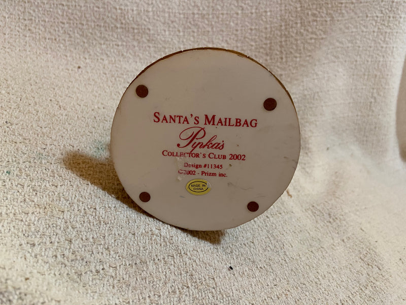 Pipka's "SANTA'S MAILBAG" 2002 Figurine