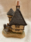 1988 Scottish Collection Gatekeepers Cottage by David Winter
