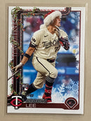 2025 Topps H13 Brooks Lee - Baseball - Holiday - Santa Hat - RC