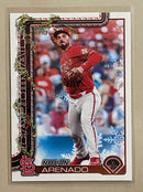 2025 Topps H132 Nolan Arenado - Baseball - Holiday